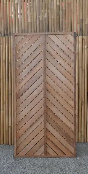 Product image 4 of the product “Coconut wood fence, model Heringbone, 90 x 180 cm height, natural. ”